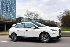 【画像】新型EV「iシリーズ」を続々市場投入！　BMWが電動化に邁進する「真の狙い」とは？ 〜 画像204