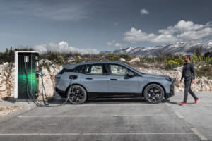 【画像】新型EV「iシリーズ」を続々市場投入！　BMWが電動化に邁進する「真の狙い」とは？ 〜 画像328