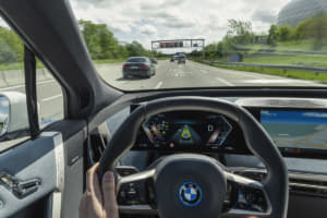 【画像】新型EV「iシリーズ」を続々市場投入！　BMWが電動化に邁進する「真の狙い」とは？ 〜 画像443