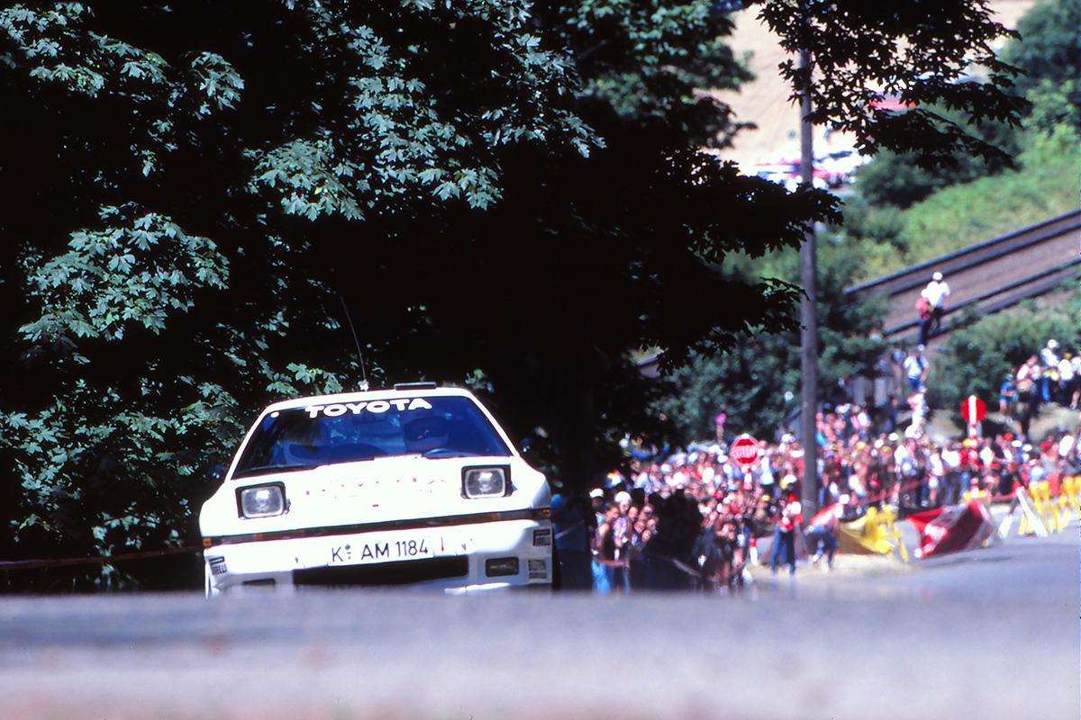 87年WRC第７戦オリンパス・ラリー6位のスープラ