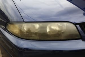【画像】旧車の大敵「ヘッドライトの黄ばみ」！　往年の輝きを復活させる方法は？ 〜 画像2
