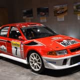 【画像】WRC参戦のランエボVIを間近で見られるイベントが三菱本社ショールームで開催中！　テイクアウト専門カレーショップもオープン 〜 画像1