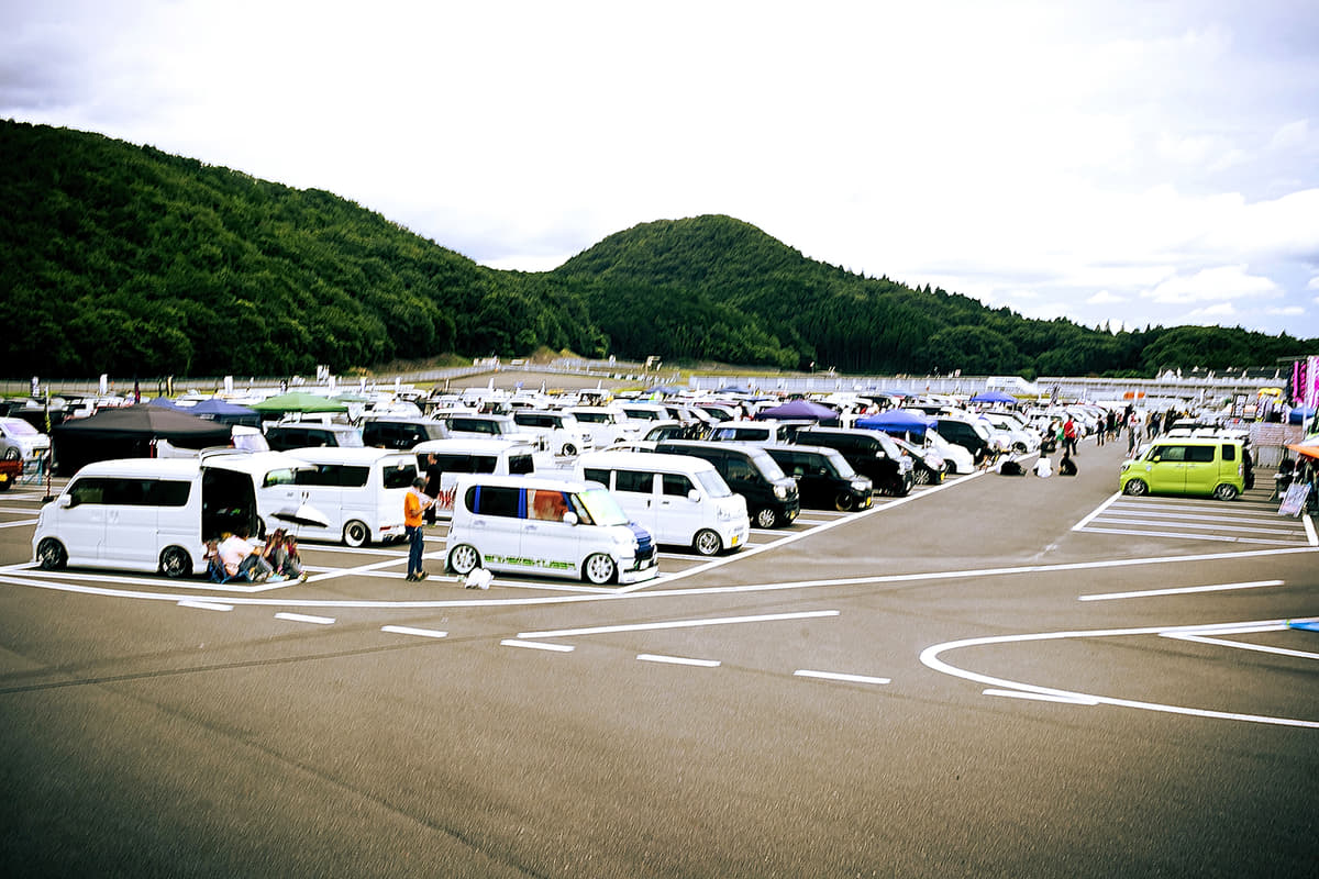 鬼のシャコタン 超絶シャコアゲ 顔面整形 300台越えのカスタム軽が集結した 巨大ミーティング 潜入レポ シャコタン シャコアゲ 顔面変更 300台越えのカスタム軽自動車が集まった 巨大ミーティング 潜入レポート Auto Messe Web カスタム