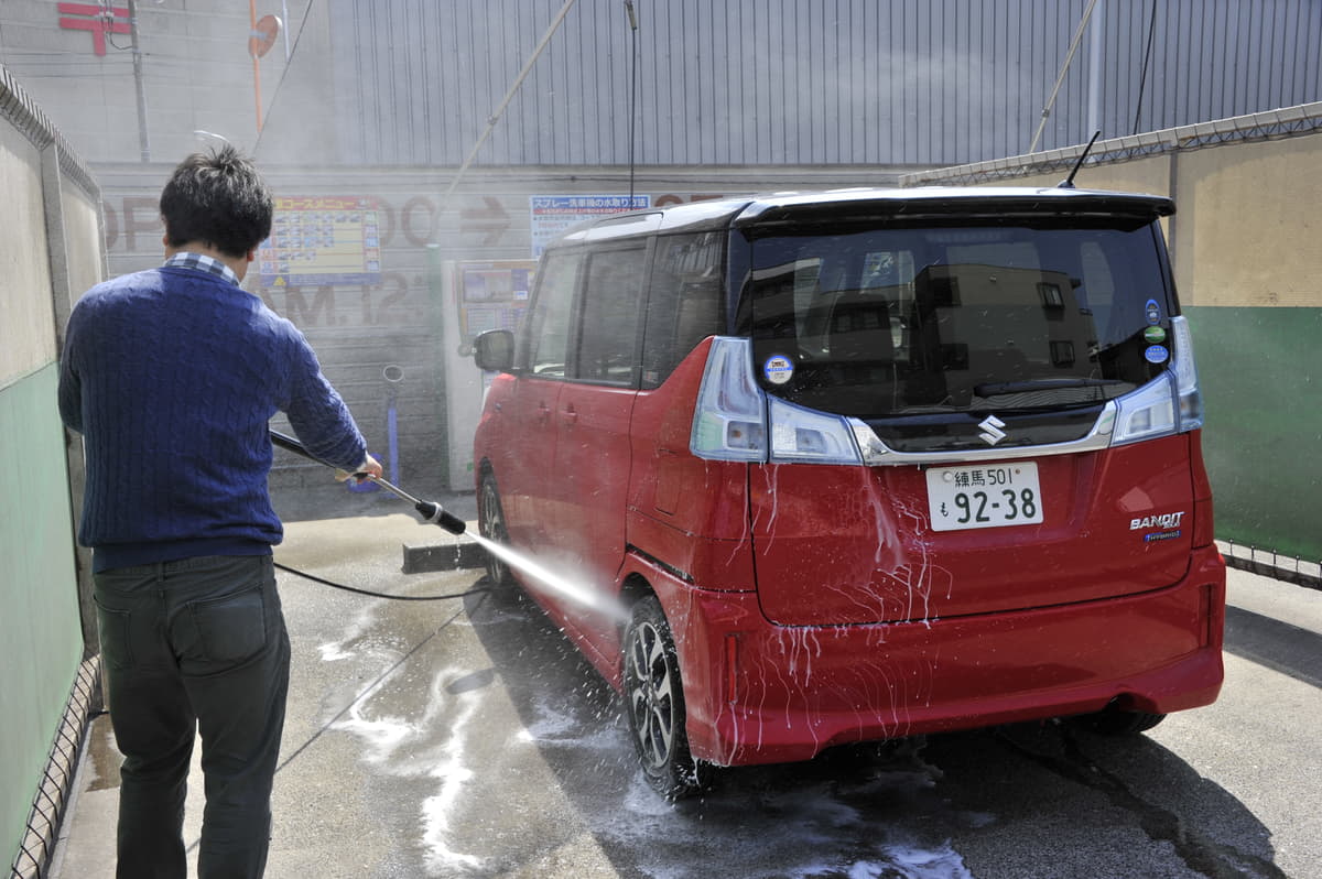 放っておくとすぐに汚れる アルミホイール 簡単にキレイにできる お手軽メンテ術 とは Auto Messe Web カスタム アウトドア 福祉車両 モータースポーツなどのカーライフ情報が満載