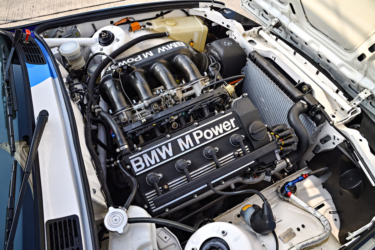 BMW M3のE30エンジン
