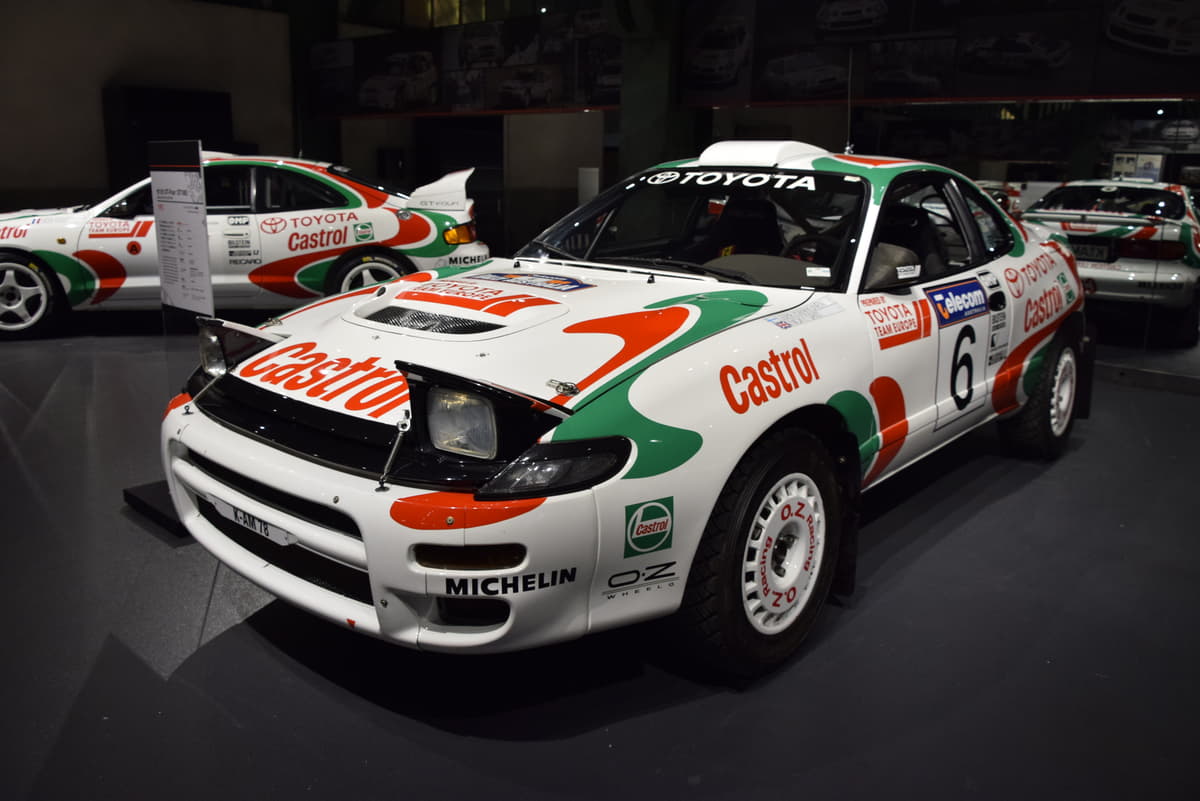 1993年にユハ・カンクネンがドライバー・チャンピオンに輝いたマシン