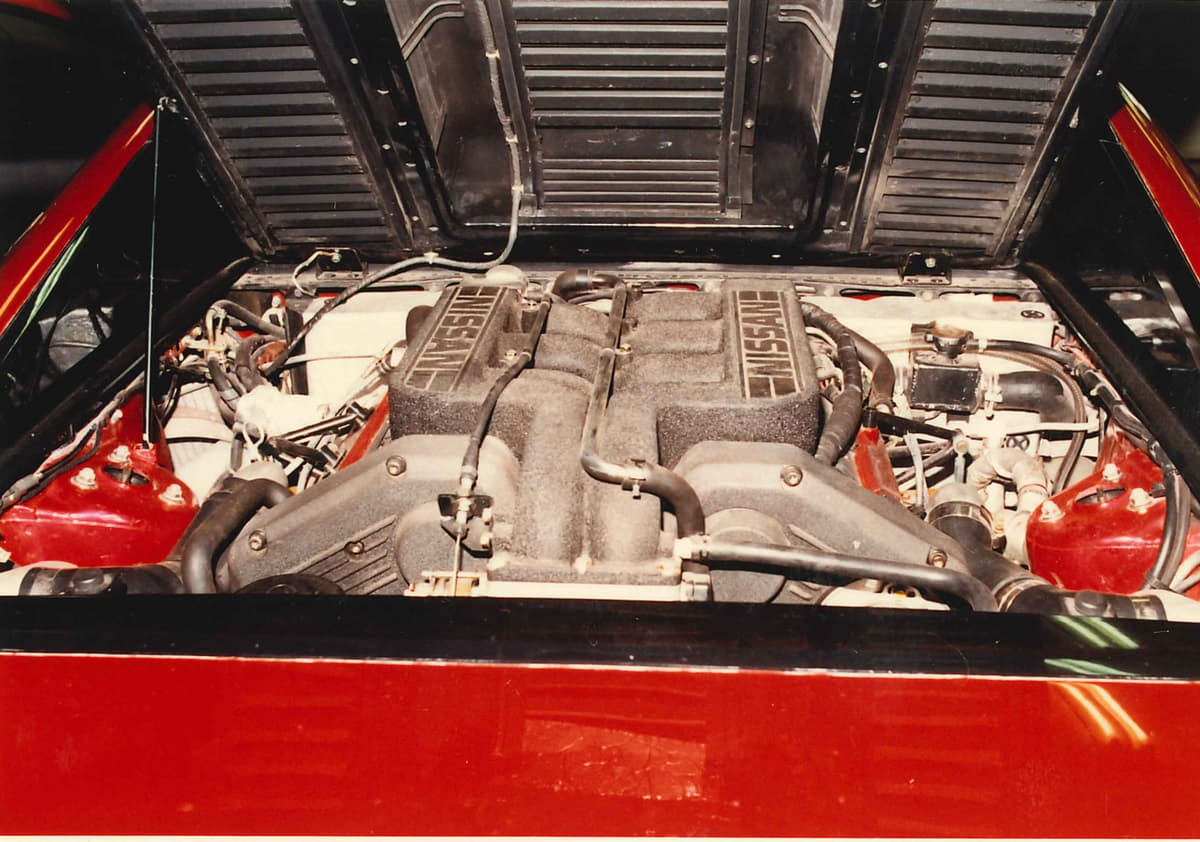 1987年に登場した日産MID4 II型のエンジン