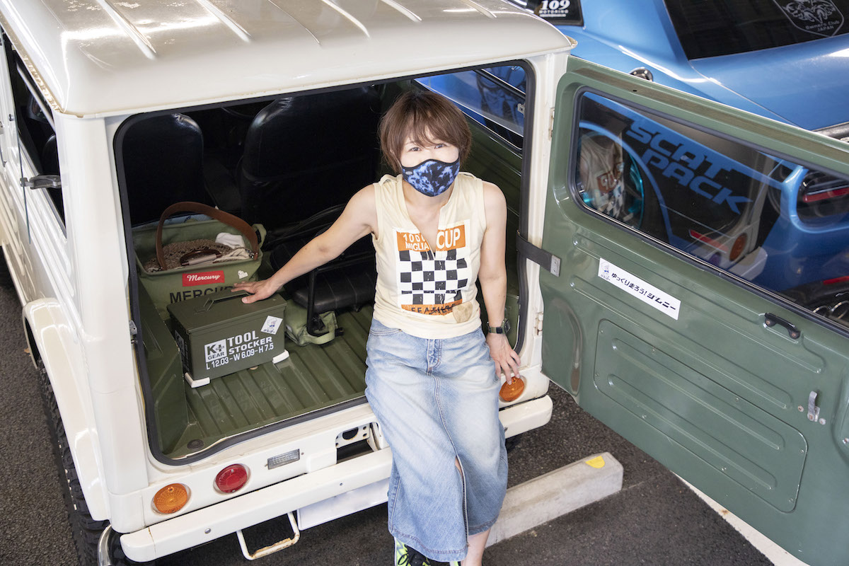 マカロニ刑事のジムニー に キティ盛り盛りのガルウイング ビート クルマ好き女子オフ会 で見つけた注目の6台 Auto Messe Web カスタム アウトドア 福祉車両 モータースポーツなどのカーライフ情報が満載