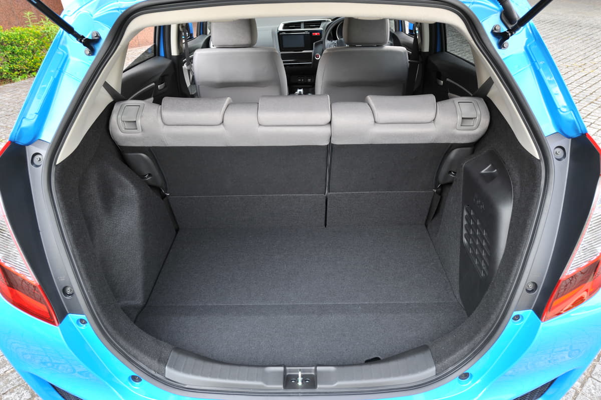 人気車の７年落ち が狙い目 コスパ の良い中古車を手に入れる方法とは 画像27 Auto Messe Web カスタム アウトドア 福祉 車両 モータースポーツなどのカーライフ情報が満載