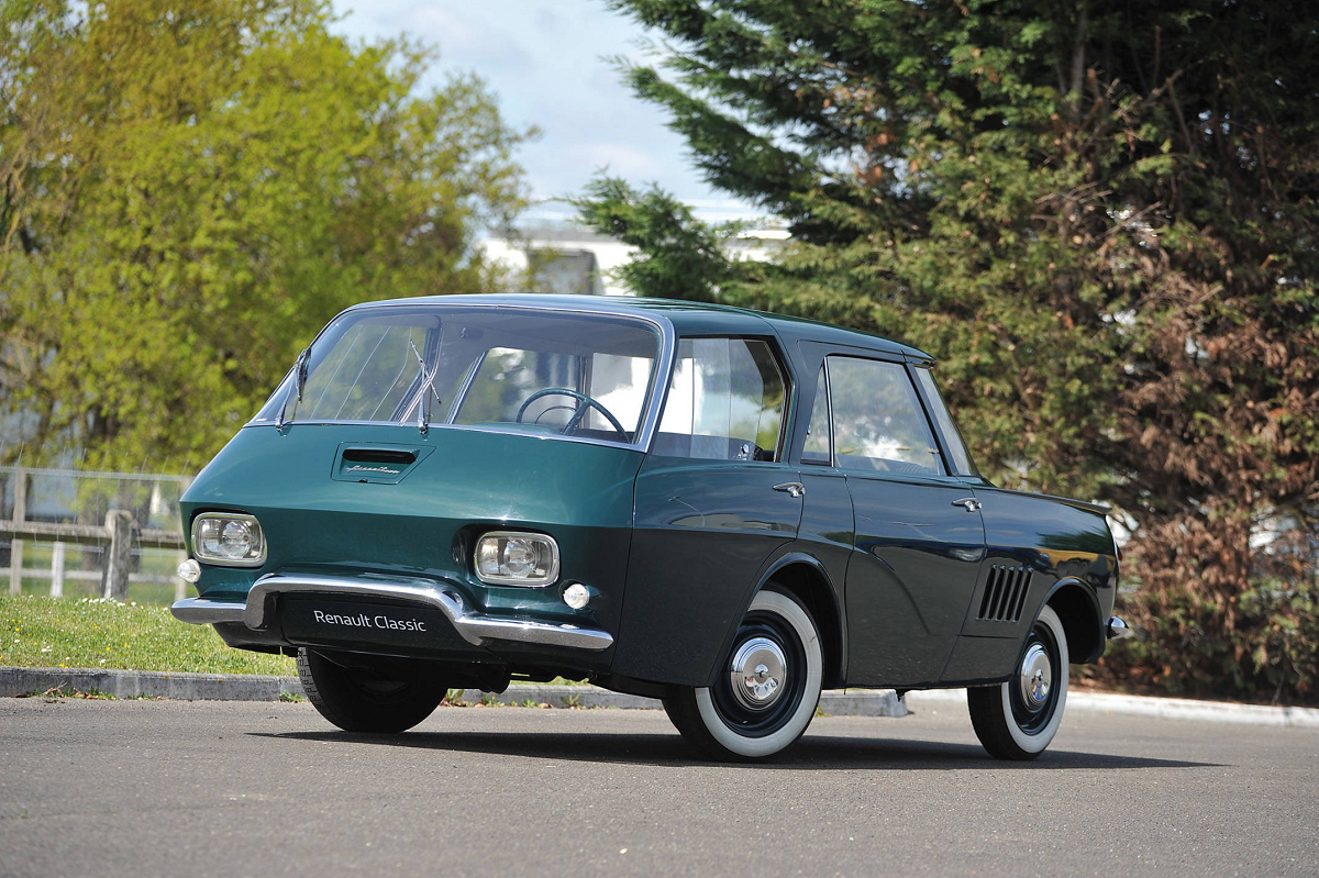 えーと あなた 鬼バック してませんか 個性的にも程がある幻の ルノー900コンセプト とは Auto Messe Web カスタム アウトドア 福祉車両 モータースポーツなどのカーライフ情報が満載