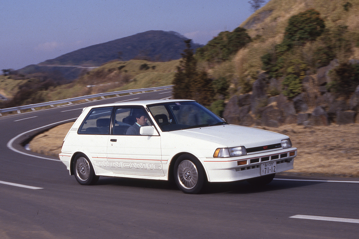 Mtでギンギンに楽しめたカローラの ホットハッチ 当時衝撃が走った カローラfx1600gt とは Auto Messe Web カスタム アウトドア 福祉車両 モータースポーツなどのカーライフ情報が満載