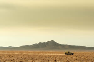 【画像】かわいい「パンダ」の群れが「サハラ砂漠」を大爆走！　世界一ムチャで過激な旧車ラリー 〜 画像49