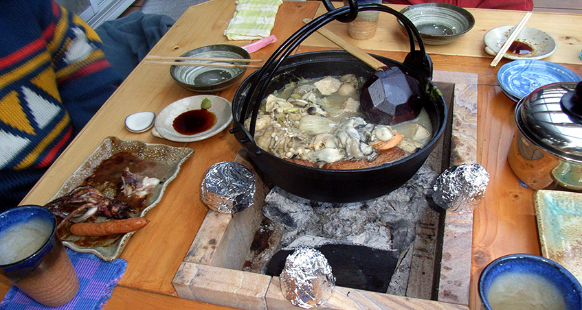 冬キャンプで仲間と美味しい鍋を囲みたい 自作トライポッド で プチ囲炉裏 気分を満喫 Auto Messe Web カスタム アウトドア 福祉車両 モータースポーツなどのカーライフ情報が満載