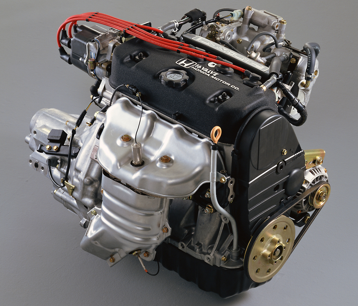 1.3L D13C型エンジン（PGM-FI）