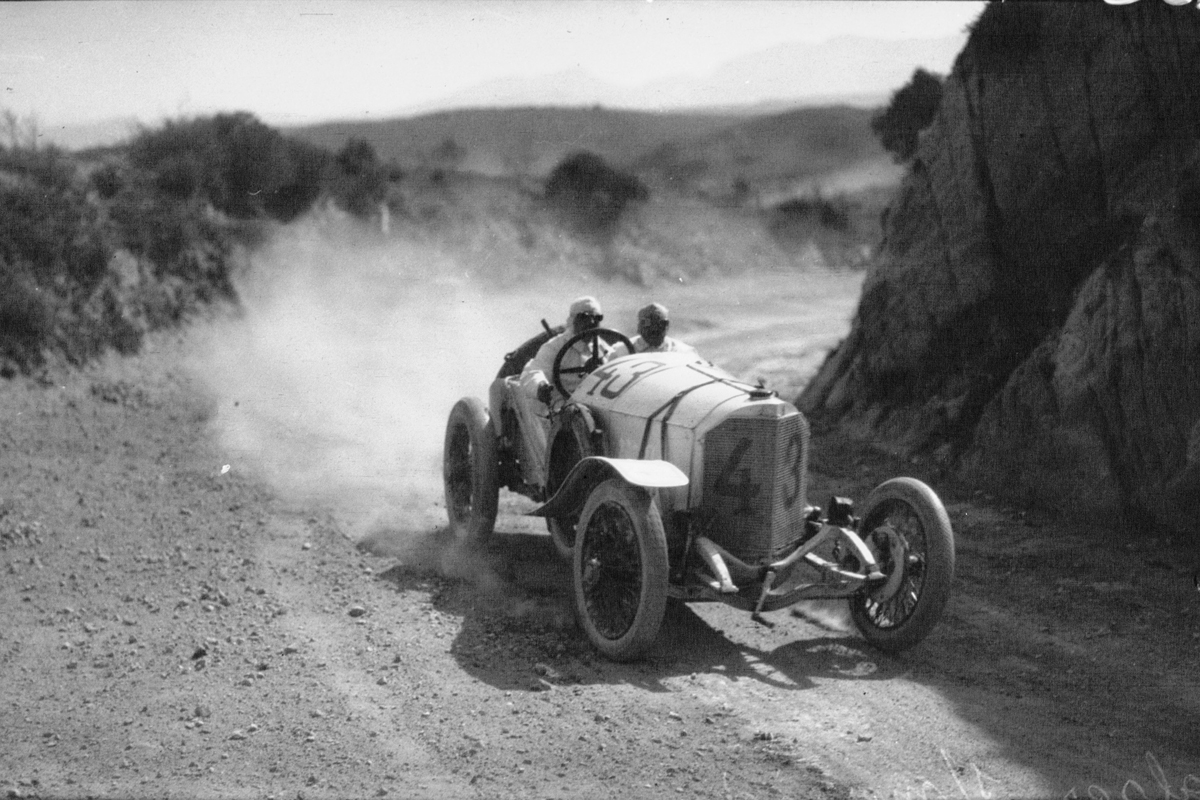 世界初 スーパーチャージャー 搭載レースマシンが爆走 100年前の タルガ フローリオ が熱かった