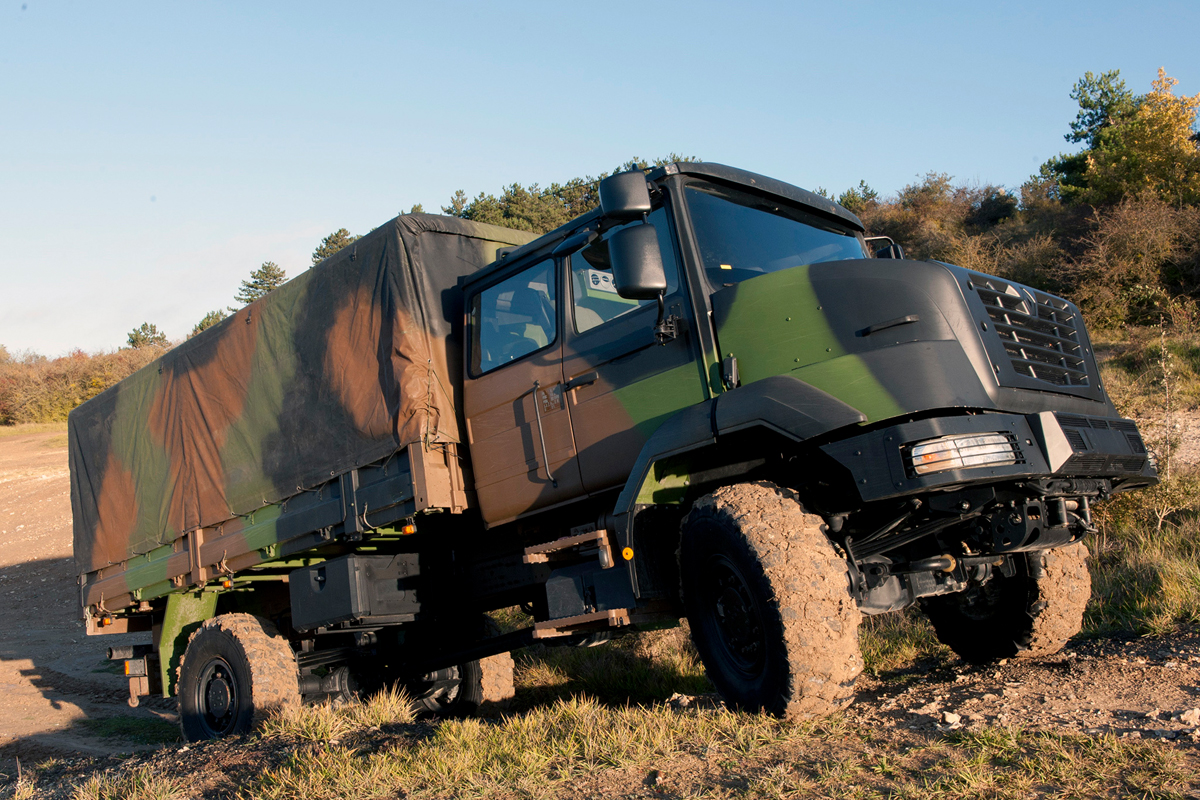 人呼んで フランスのハマー 実は隠れた軍用車のベストセラー ルノー シェルパ って何 画像27 Auto Messe Web カスタム アウトドア 福祉車両 モータースポーツなどのカーライフ情報が満載