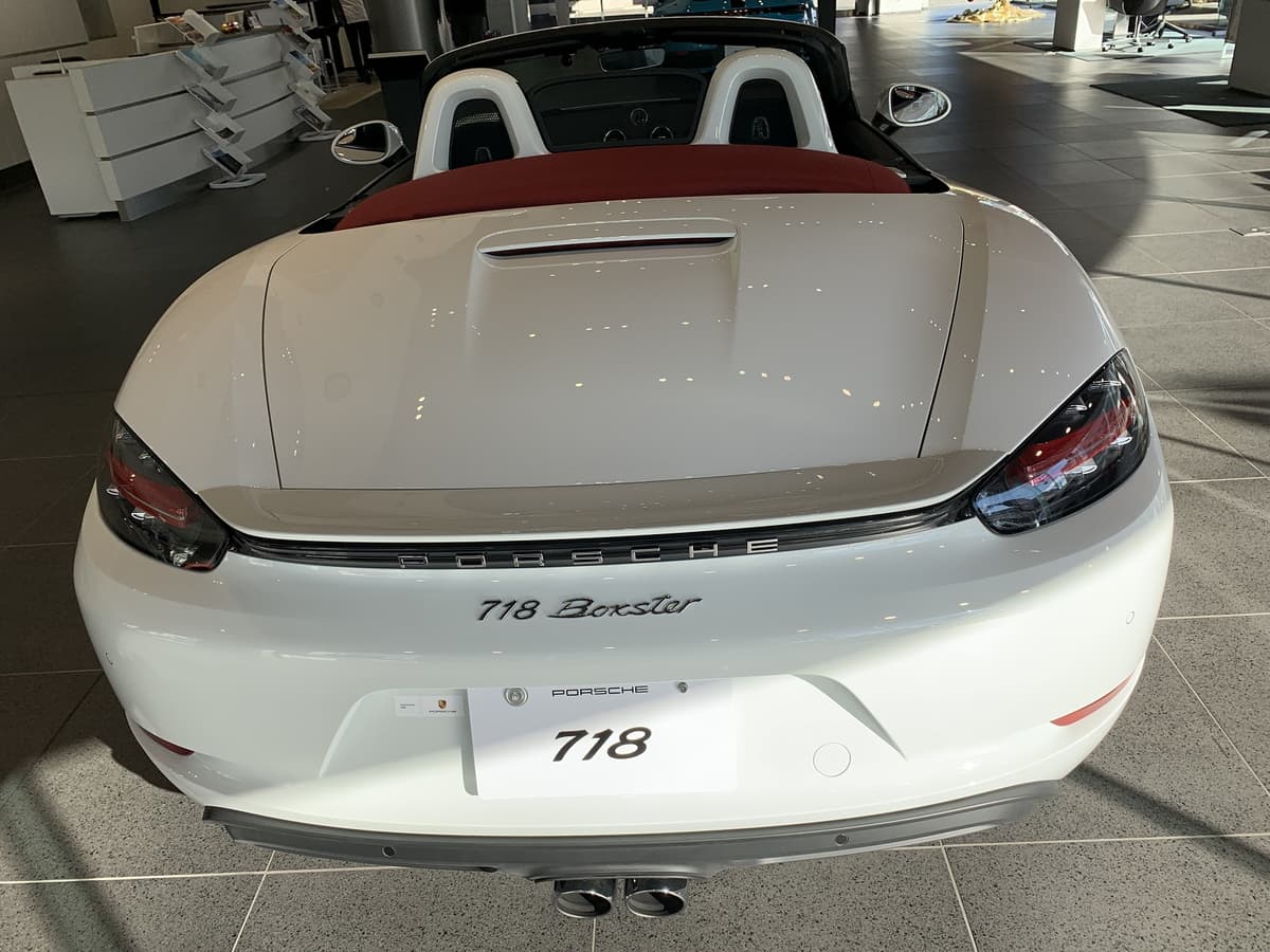 シートが呼吸している メルセデス ベンツは長距離乗っても疲れない その真意は 画像15 Auto Messe Web カスタム アウトドア 福祉車両 モータースポーツなどのカーライフ情報が満載