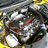 レーシングカーのエンジン（ランエボ10）