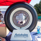 大阪の「ガレージビンテージ」がオリジナルブランドで発売した「Autobahn《R》」タイヤ