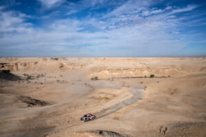 【画像】砂漠の怪物！　トヨタに３年ぶりのダカールラリー総合優勝をもたらした「ハイラックス」のすごすぎる中身 〜 画像34