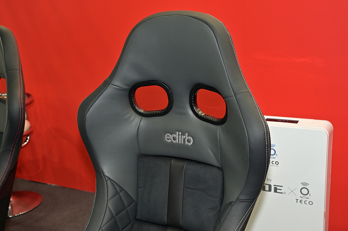 話題のドリキン土屋圭市コラボモデルも シートメーカーの老舗 ブリッド から新作が続々登場 大阪オートメッセ22 画像22 Auto Messe Web カスタム アウトドア 福祉車両 モータースポーツなどのカーライフ情報が満載