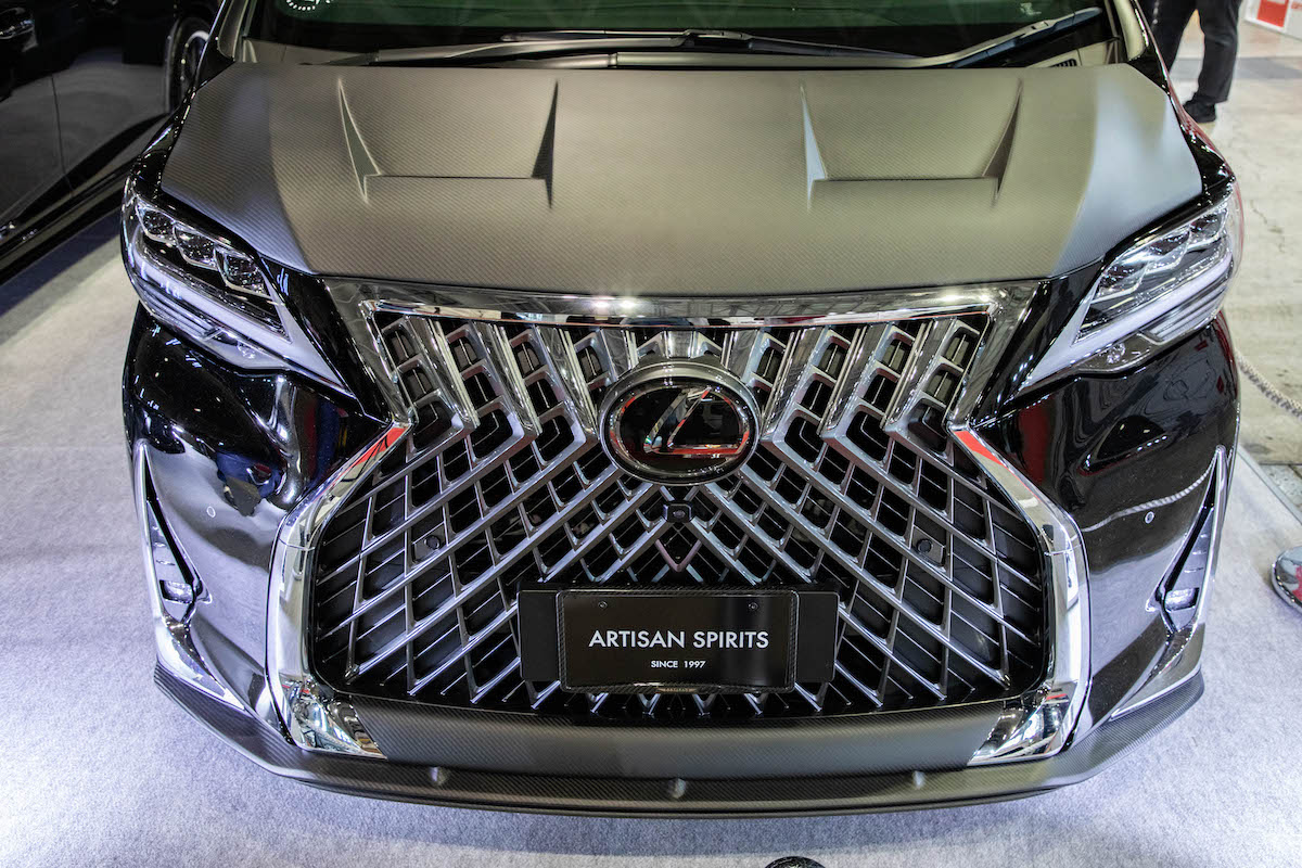 アルヴェルのレクサスlm化はもはや当然 アゲたりサゲたり いじくり倒した ３台が激熱だった 東京オートサロン22 カスタム アウトドア 福祉車両 モータースポーツなどのカーライフ情報が満載 Auto Messe Web