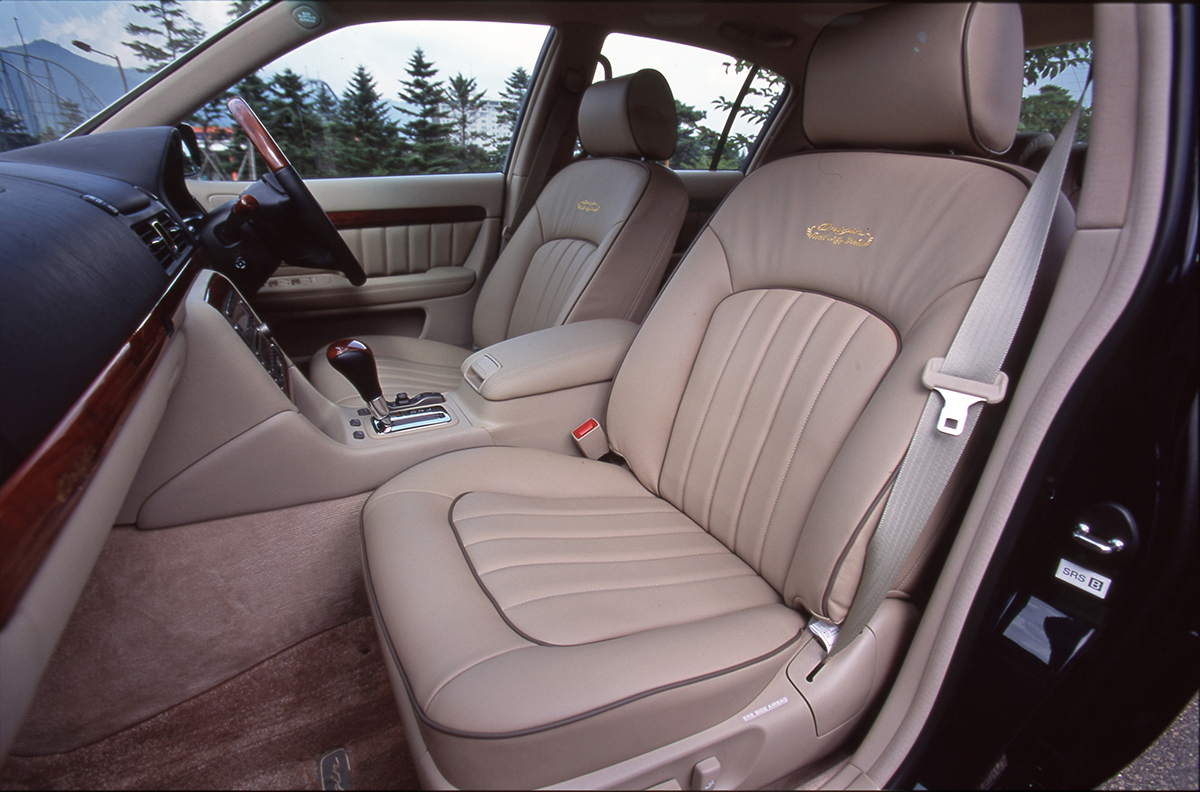 トヨタ１億台達成記念車 観音開きの トヨタ オリジン は本気すぎる１台だった 画像3 Auto Messe Web カスタム アウトドア 福祉車両 モータースポーツなどのカーライフ情報が満載