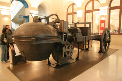 1770年にフランスで作られた蒸気機関の砲車
