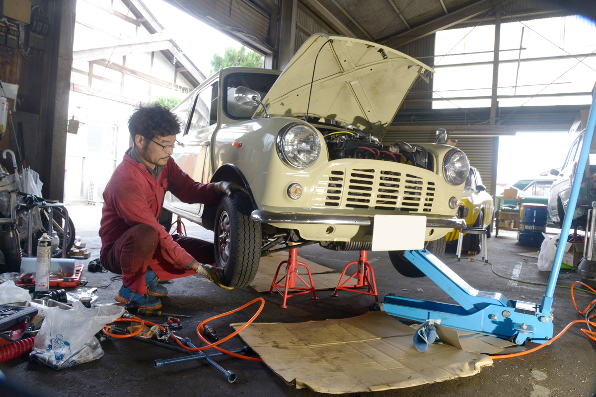頑張れば旧車でもできるんです ヒストリックカー乗りでもいた ユーザー車検派 の実情 カスタム アウトドア 福祉車両 モータースポーツなどのカーライフ情報が満載 Auto Messe Web