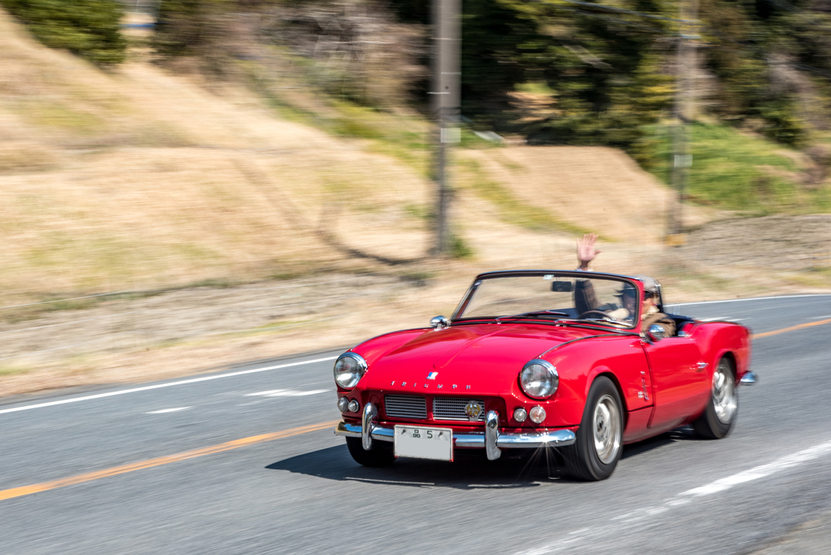 ズバリ クラシックカーは何が楽しいのか イギリスの名車 トライアンフ スピットファイア のオーナーたちに直撃 カスタム アウトドア 福祉車両 モータースポーツなどのカーライフ情報が満載 Auto Messe Web