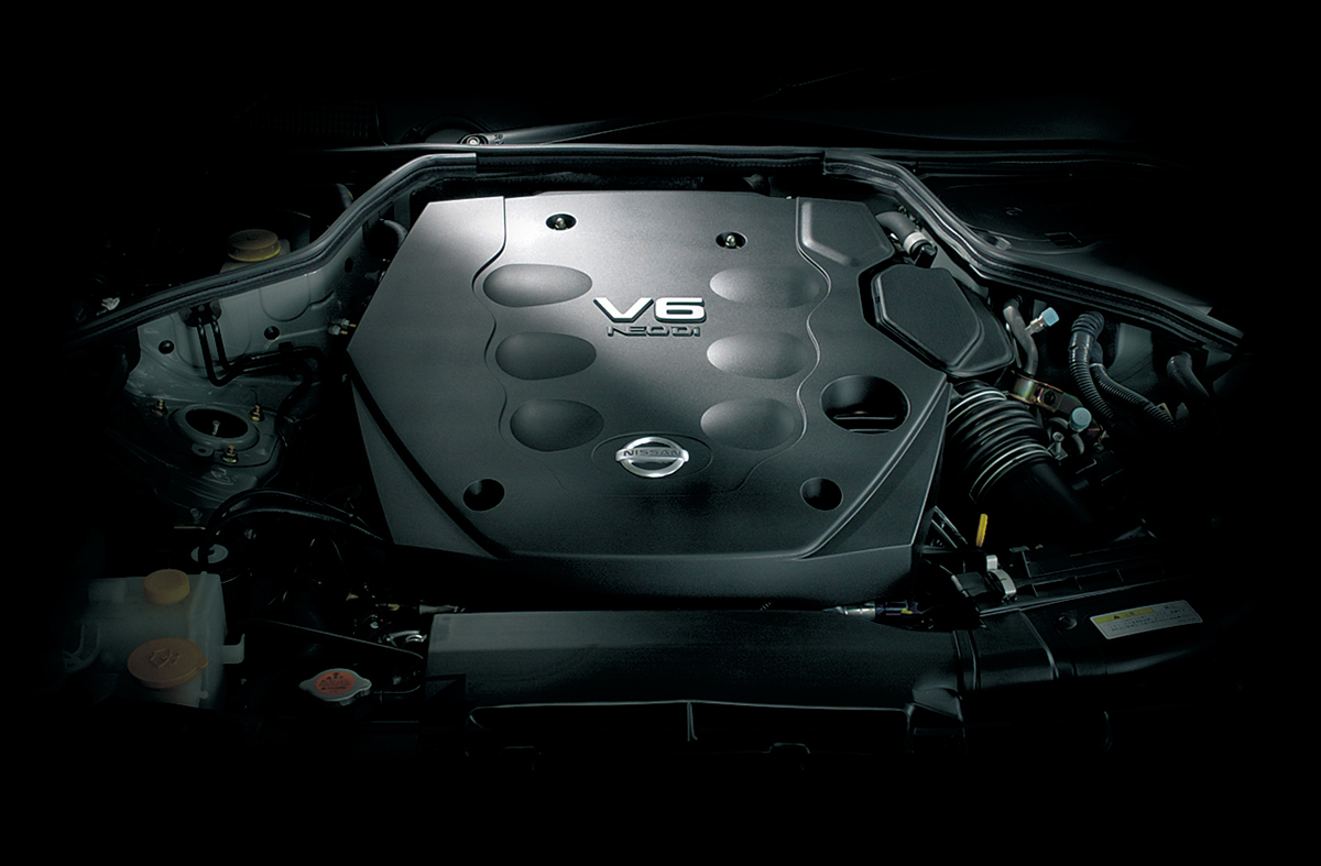 V35スカイラインのVQエンジン