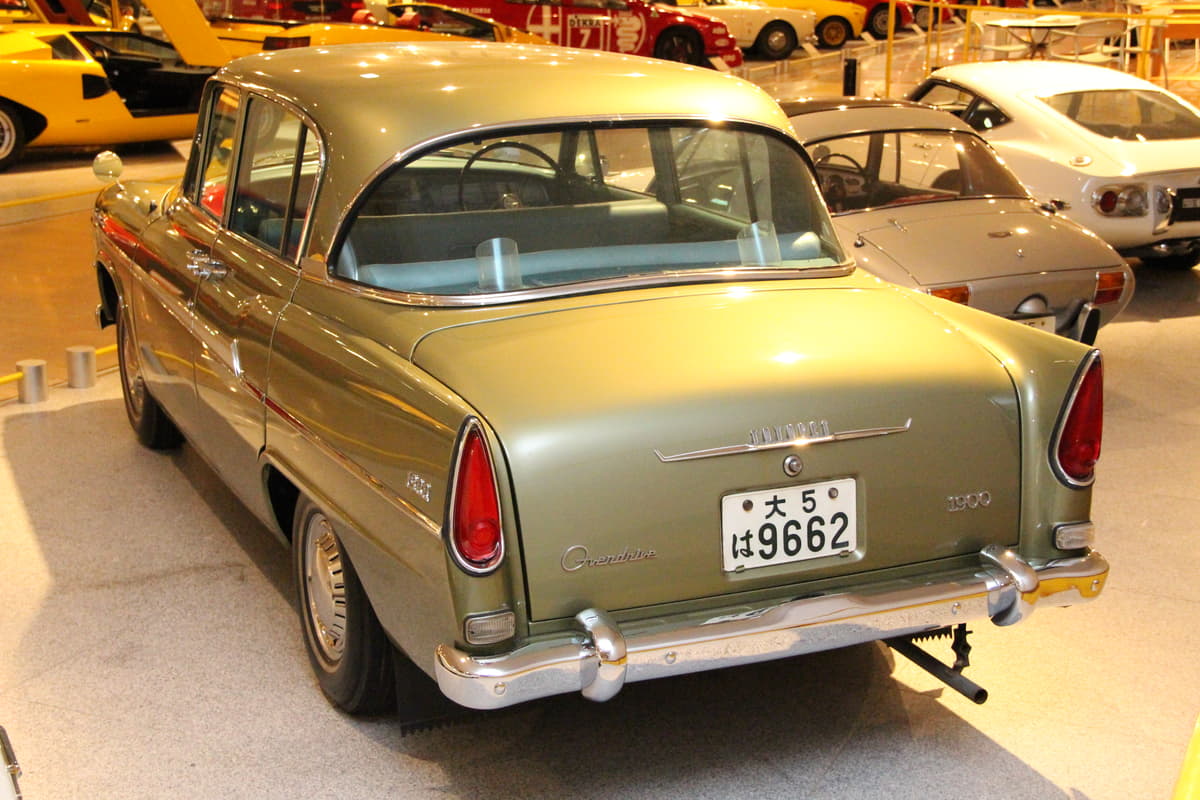初代クラウンの末期モデル1962年式