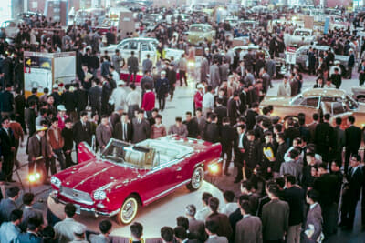 1961年の東京モーターショーに出展されたプリンス・スカイラインスポーツ