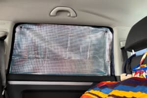 これだけやってたった1500円 100均アイテムで車中泊が超快適になる魔法のdiy術 カスタム アウトドア 福祉車両 モータースポーツなどのカーライフ情報が満載 Auto Messe Web