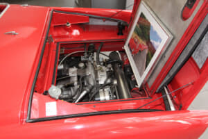 【画像】メルセデスの幻のロータリーエンジン車！　コンセプトカー「C111」とは 〜 画像98