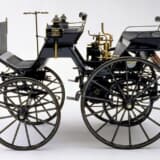 「世界初のガソリン・エンジン付き自動車」の誕生となった（カンシュタット）