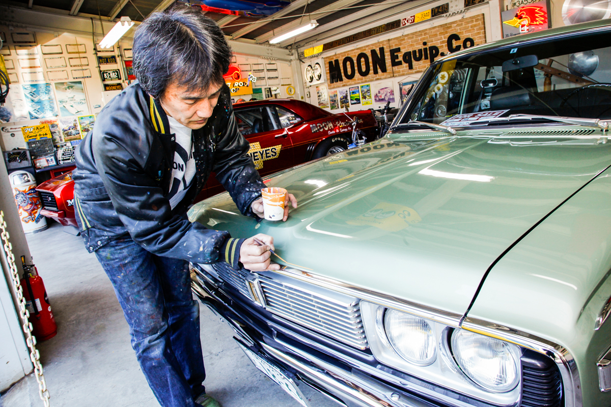 なんとフリーハンドで描く芸術 クルマに描かれる ピンストライプ の奥深さにビックリ 画像27 Auto Messe Web カスタム アウトドア 福祉車両 モータースポーツなどのカーライフ情報が満載