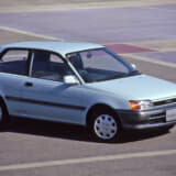 【画像】「シルビア」よりも速かったトヨタ「スターレット」90年代若者の「アオハル」だった「EP82」はすごかった 〜 画像24