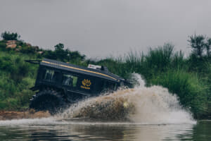 ウクライナの水陸両用車 シェルプ がユニークすぎる 水に浮いたり360度旋回が可能なクルマを解説 カスタム アウトドア 福祉車両 モータースポーツなどのカーライフ情報が満載 Auto Messe Web