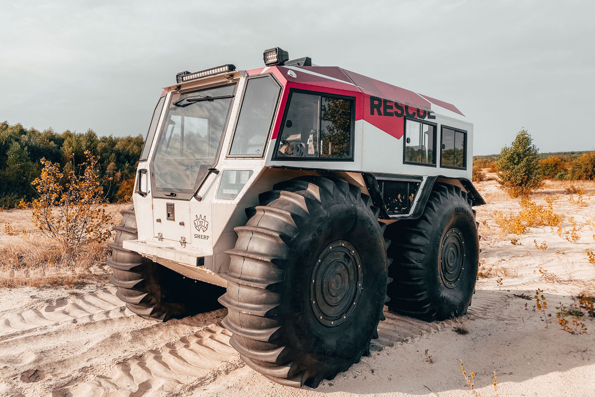 ウクライナの水陸両用車 シェルプ がユニークすぎる 水に浮いたり360度旋回が可能なクルマを解説 カスタム アウトドア 福祉車両 モータースポーツなどのカーライフ情報が満載 Auto Messe Web