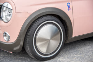 【画像】クラシックカーのタイヤ側面はなぜ白い？ 今もゴツ系SUVで人気の「ホワイト系」タイヤカスタムの歴史 〜 画像24