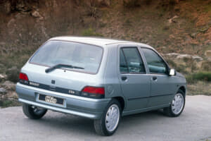 100万円以下で選び放題 価格高騰の中古車市場で納得の価格で購入できるルノー ルーテシア とは カスタム アウトドア 福祉車両 モータースポーツなどのカーライフ情報が満載 Auto Messe Web