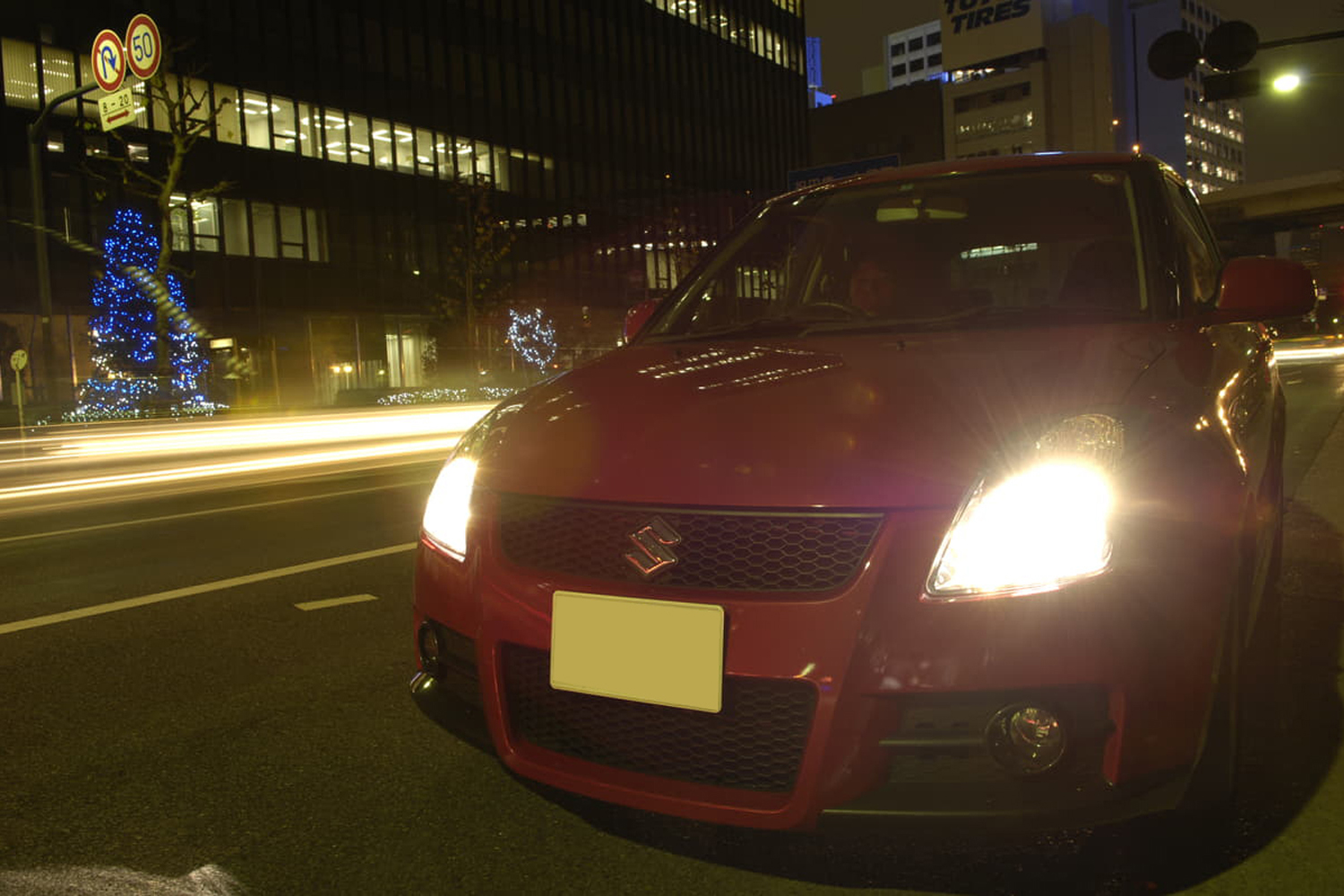 トラブルを招く眩しいヘッドライトのなぜ 知らぬ間に 光軸 が狂ってしまう理由とは 画像7 Auto Messe Web カスタム アウトドア 福祉車両 モータースポーツなどのカーライフ情報が満載 トラブルを招く眩しいヘッドライトのなぜ 知らぬ間に 光軸 が狂ってしまう理由とは 画像7 Auto Messe Web カスタム アウトドア 福祉車両 モータースポーツなどのカーライフ情報が満載