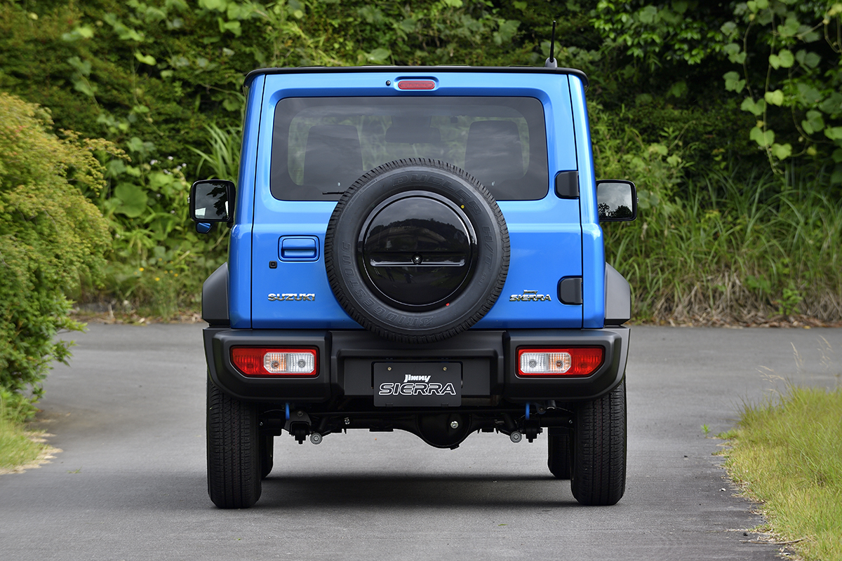 スズキ ジムニーとシエラはいまだに長期納車待ち 悩めるオーナー予備軍に両車の魅力をあらためて解説 画像6 Auto Messe Web カスタム アウトドア 福祉車両 モータースポーツなどのカーライフ情報が満載