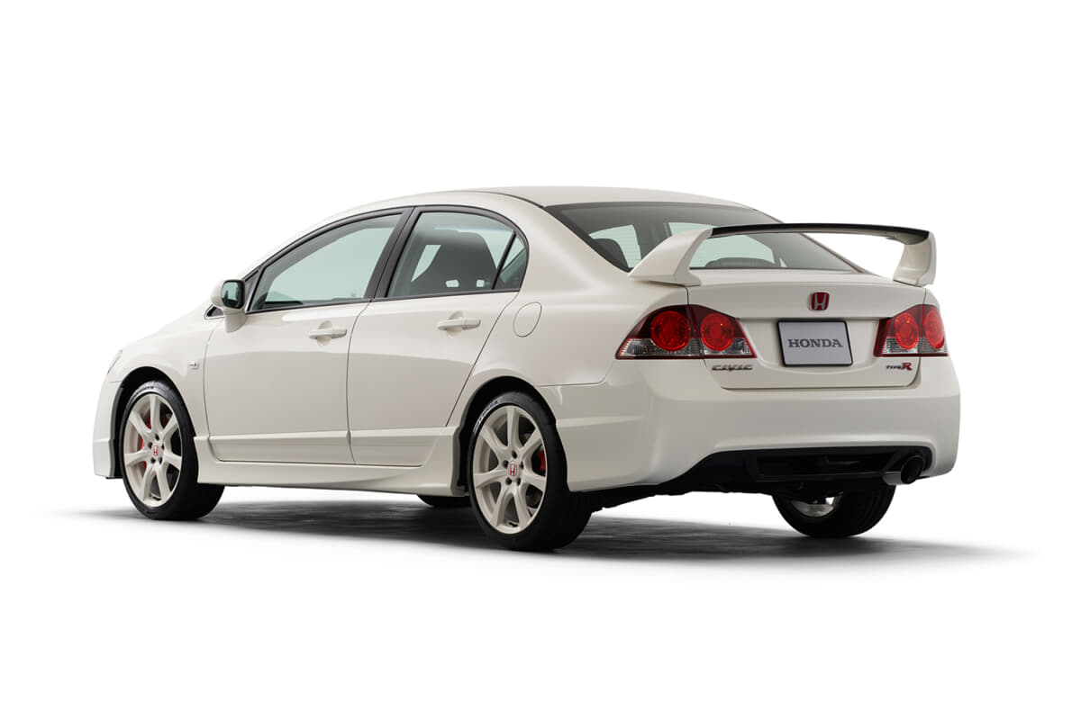 ホンダ新型 シビックタイプr 登場 歴代 赤バッジ のff最速神話を振り返る 画像13 Auto Messe Web カスタム アウトドア 福祉車両 モータースポーツなどのカーライフ情報が満載