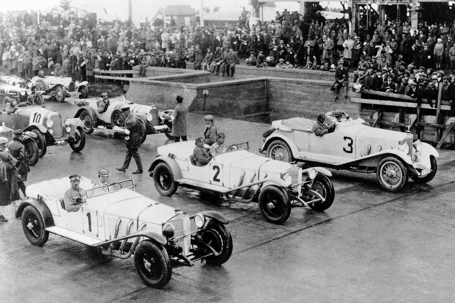 1927年のニュルブルクリンクでのレース