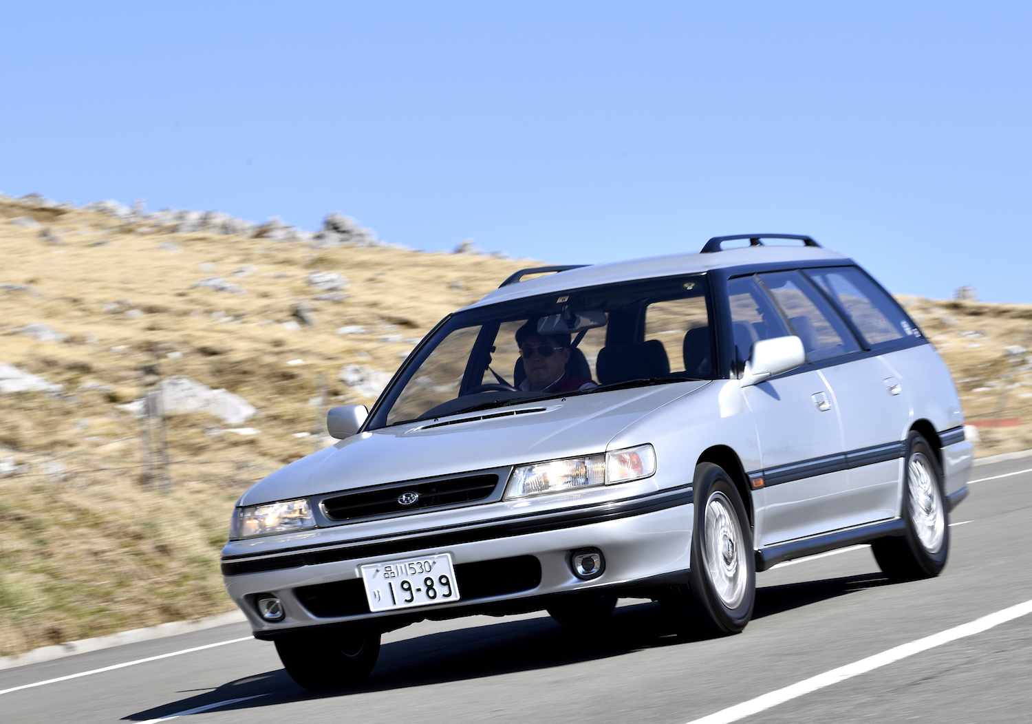 スバル「レガシィツーリングワゴン」は'90年代スポーツワゴンブームの象徴! 高性能ぶりがハンパなかった歴代モデルを振り返る | ~カスタム ...