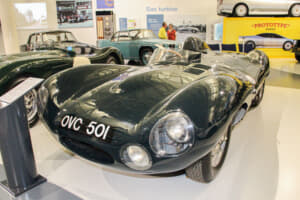 ジャガーeタイプはエンツォ フェラーリも認めた 史上最も美しいクルマだ と絶賛された1台だった カスタム アウトドア 福祉車両 モータースポーツなどのカーライフ情報が満載 Auto Messe Web ジャガーeタイプはエンツォ フェラーリも認めた 史上最も美しいクルマだ と絶賛された1台だった カスタム アウトドア 福祉車両 モータースポーツなどのカーライフ情報が満載 Auto Messe Web