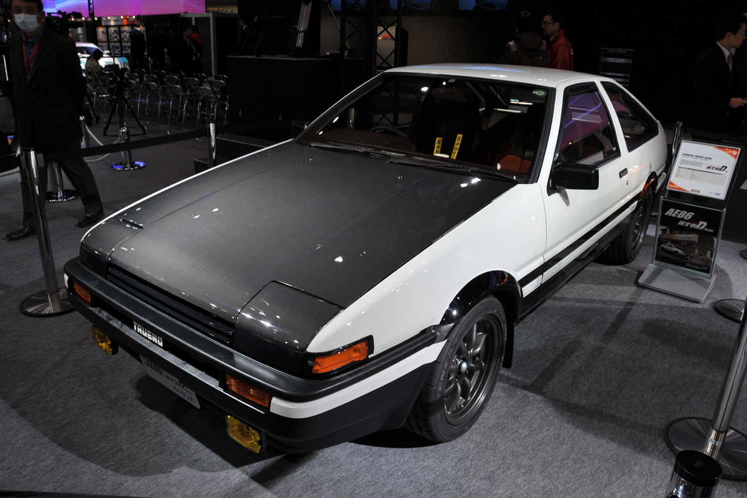 頭文字d 湾岸ミッドナイト は現実世界で再現可能 ハチロク と 悪魔のz が最速か妄想してみました カスタム アウトドア 福祉車両 モータースポーツなどのカーライフ情報が満載 Auto Messe Web