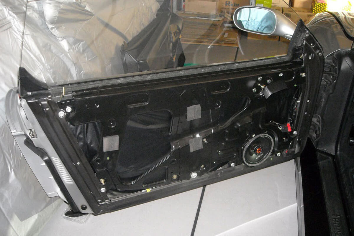フェラーリF355ベルリネッタの内装クリーニング作業